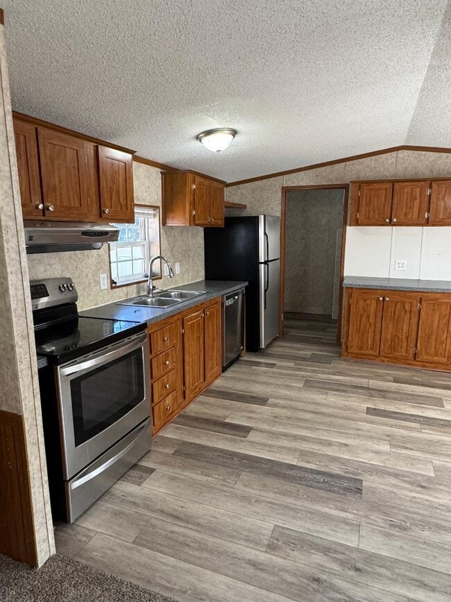 Building Photo - 404 Mar Ton Estates Dr
