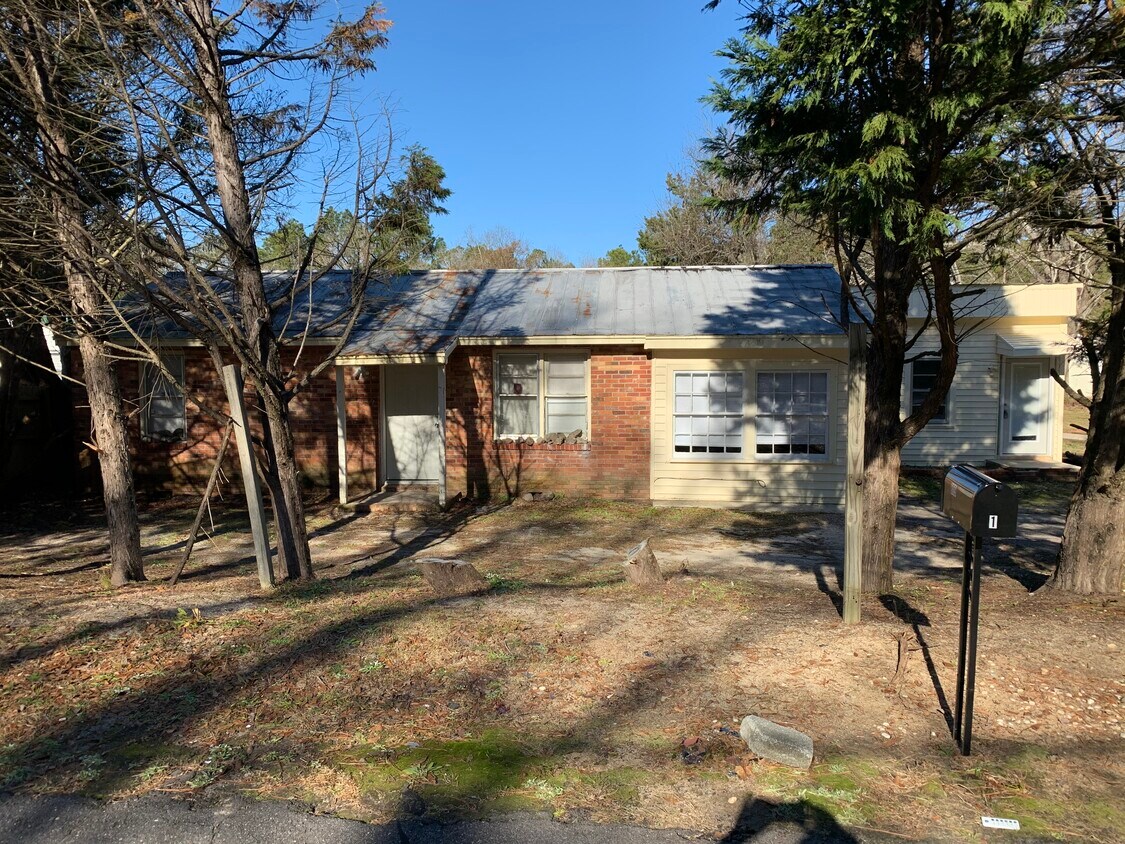 Primary Photo - 809 Johnson St