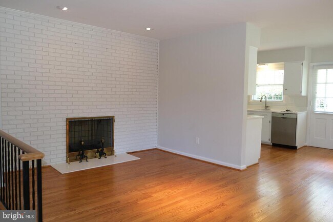 Building Photo - 1825 Briar Ridge Ct
