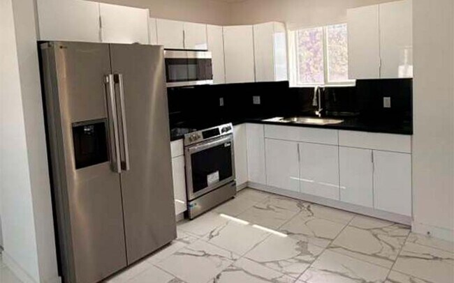 Foto del edificio - 811 E 52nd St