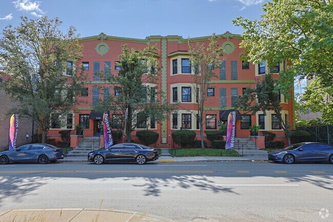 Exterior del árbol - Baum Boulevard Flats