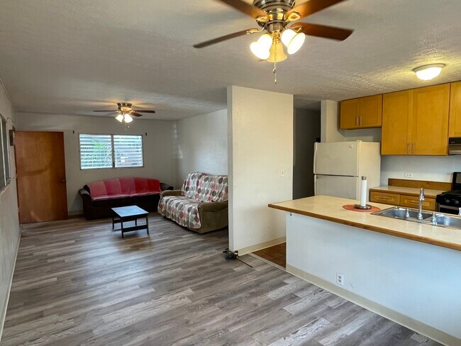 Living/dining/kitchen - 58-106 Iwia Plz
