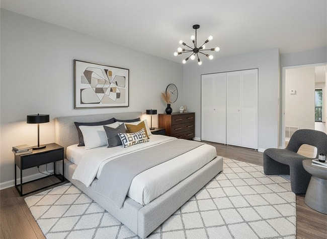 Building Photo - 2017 Powers Ferry Trce SE