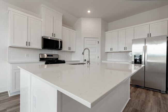 Building Photo - 587 W Gosling Isle