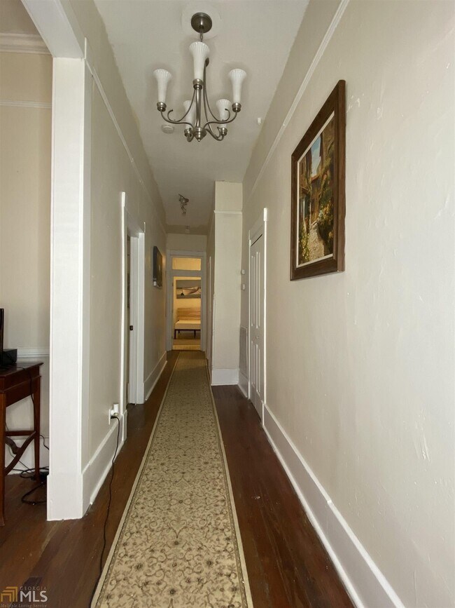 Foto del edificio - 111 W Park Ln