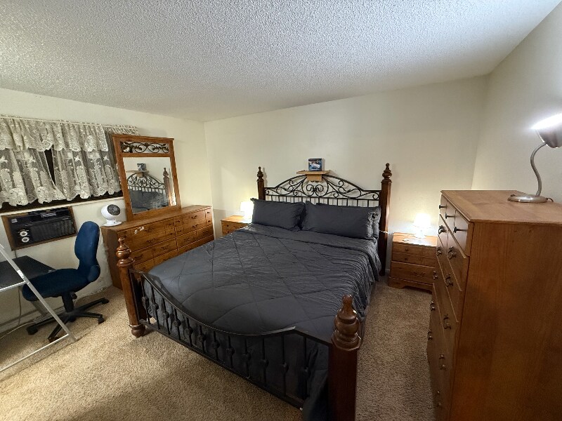 Primary Photo - 13005 Lowell Ct