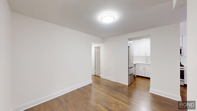 Building Photo - 405 E 56th St