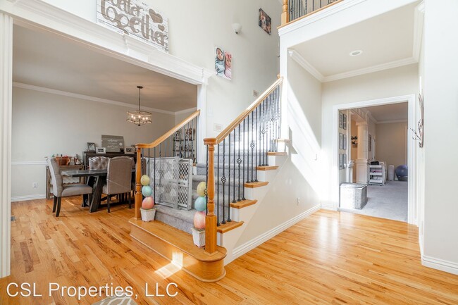 Building Photo - 4 br, 3.5 bath House - 3152 Willow Bend