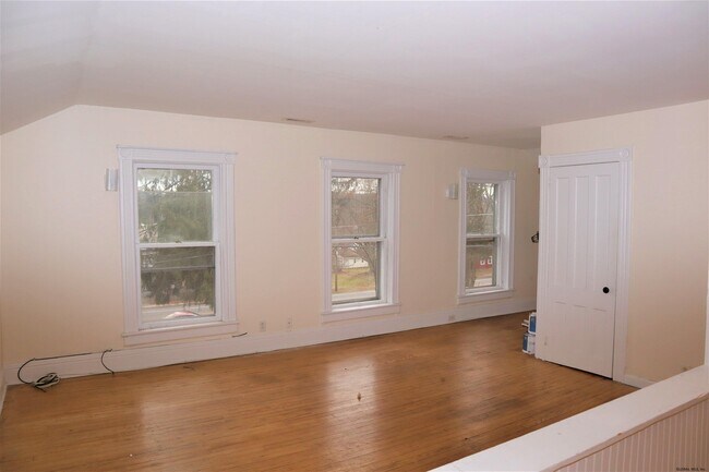 Building Photo - 241 Broad St