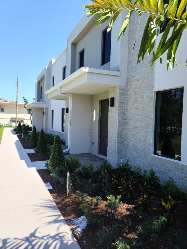 Foto del edificio - 541 NW 17th St