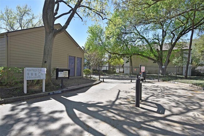 Foto del edificio - 10051 Westpark Dr