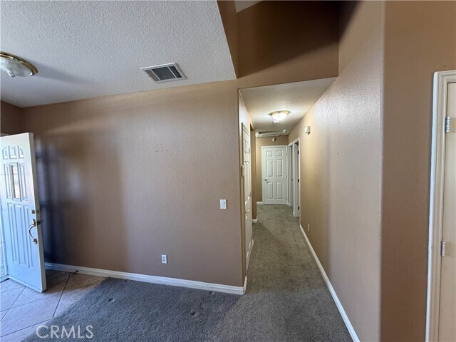 Foto del edificio - 6585 Escondido Ave