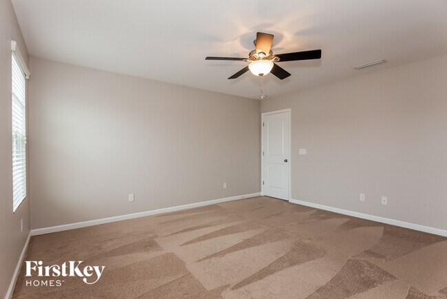 Foto del edificio - 8192 Thornton St