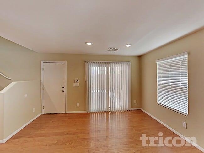 Foto del edificio - 963 Eureka Dunes Ave