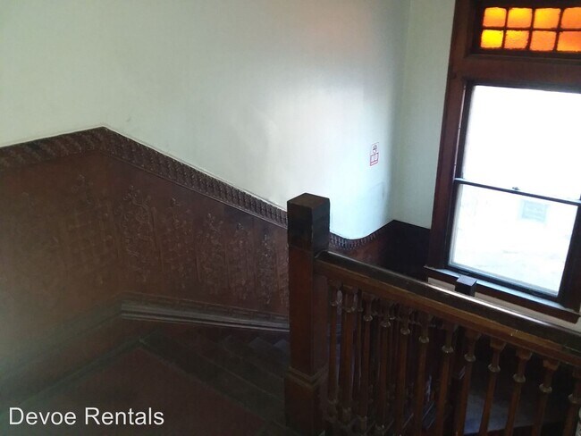 Building Photo - 837 S 19th St