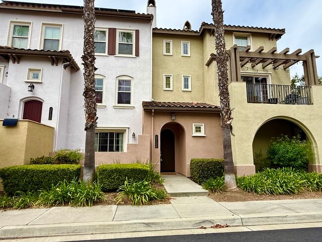 Building Photo - 2134 Silverado St