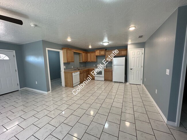 Foto del edificio - 1704 W 12th St