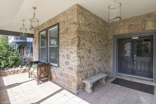 Foto del edificio - 125 Windsor Ave