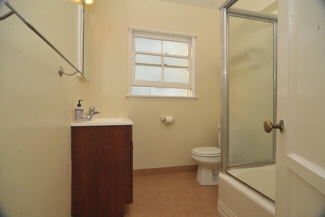 Bathroom - 934 14th St