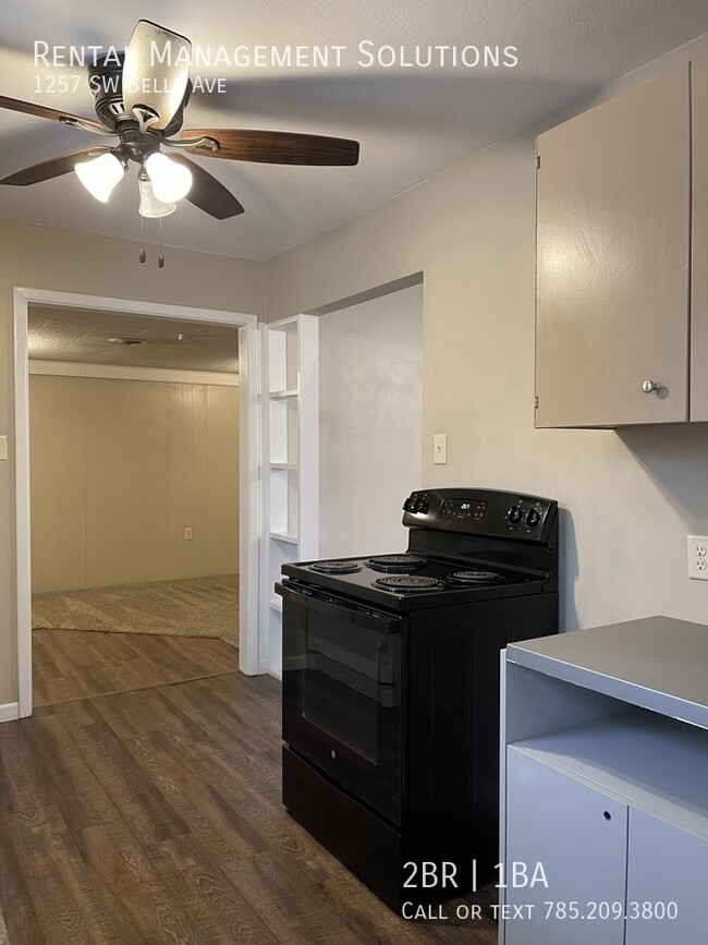 Foto del edificio - *Near Hillsdale Park* 1257 SW Belle Ave- 2...