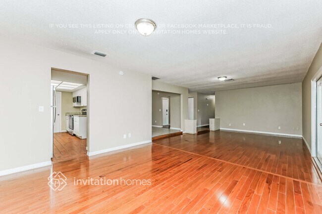Foto del edificio - 7513 Meadow Dr