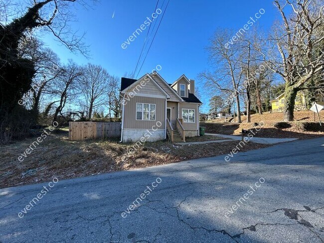 Foto del edificio - 945 N Grand Ave NW