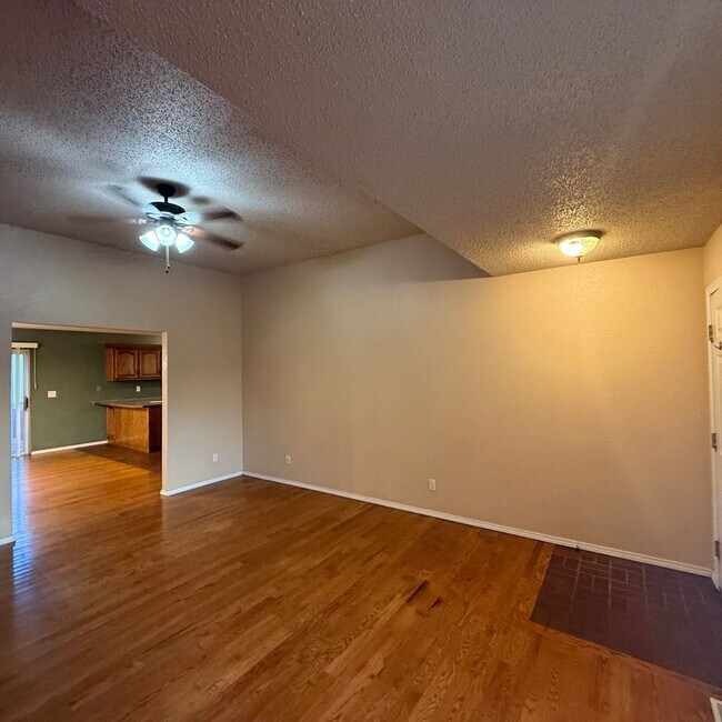 Foto del edificio - 2 bedroom 2 bath duplex in Nixa available now