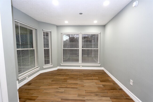 Foto del edificio - 16307 Hidden Gate Ct