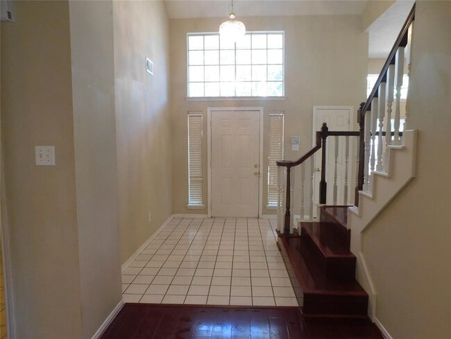 Building Photo - 122 High Meadows Dr