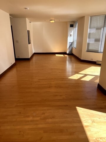 Foto del edificio - 401 E Ontario St