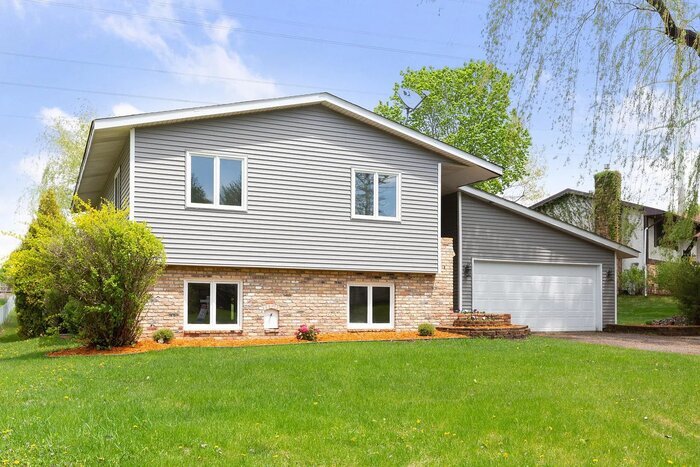 Primary Photo - 2350 Erin Ct