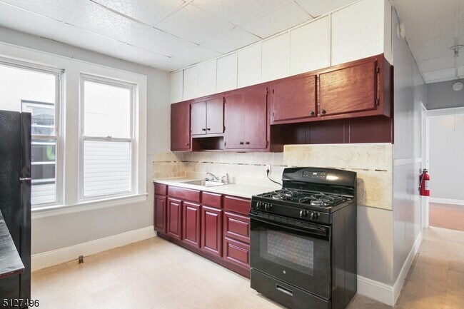 Foto del edificio - 83 Grace St