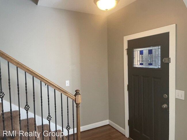 Building Photo - 2 br, 2.5 bath House - 111 Amy Lane