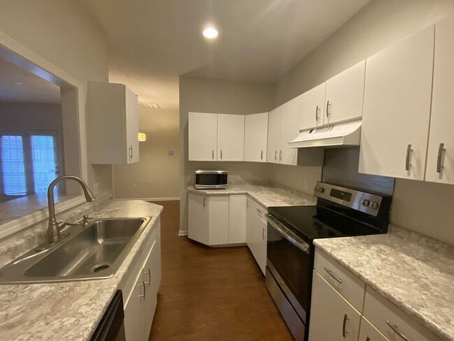 Photo - 3 miles to Wrightsville Beach! 1 Block fro... Townhome