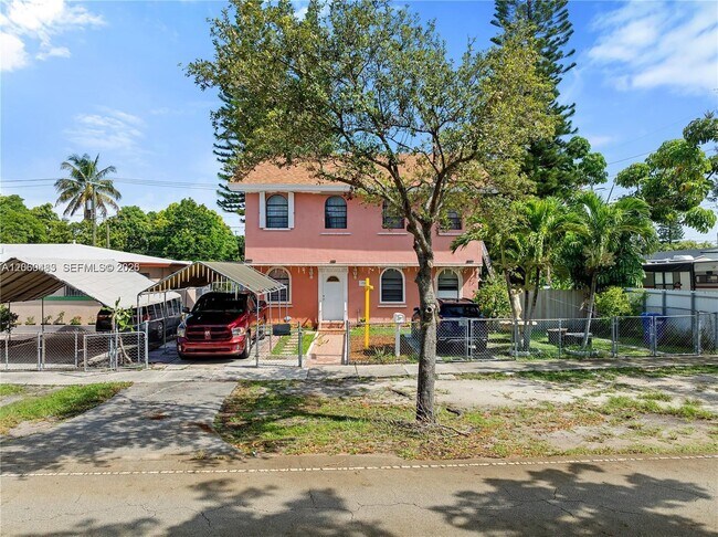 Foto del edificio - 1785 NE 159th St