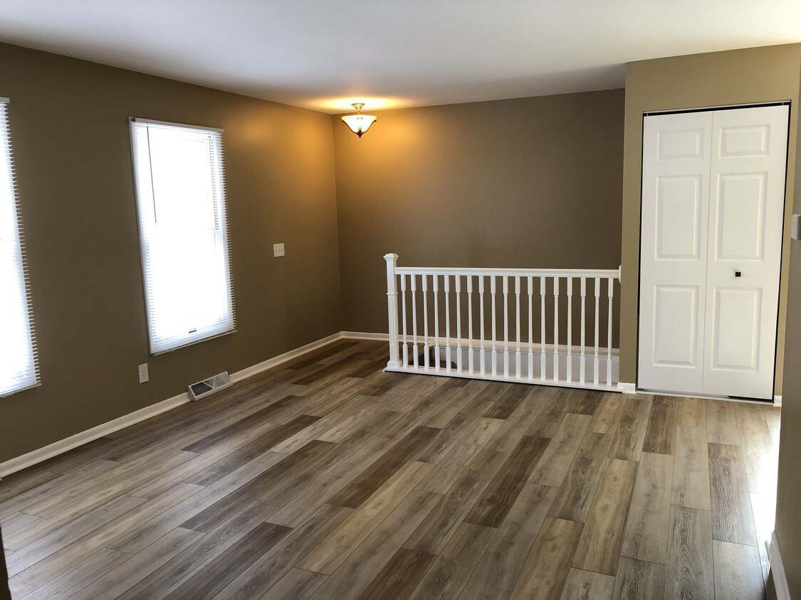 780 N Main St, Plainwell, MI 49080 Apartments in Plainwell, MI