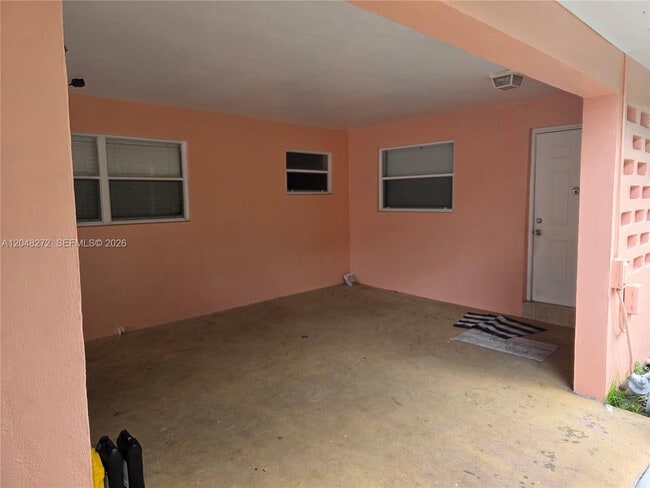 Foto del edificio - 6130 Funston St