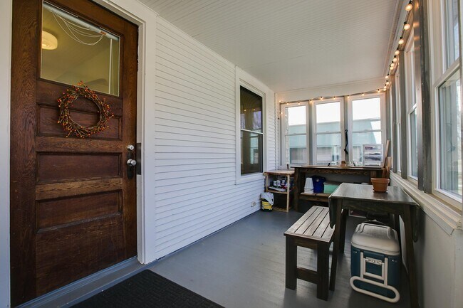 Foto del edificio - 1123 Chatsworth St N #1