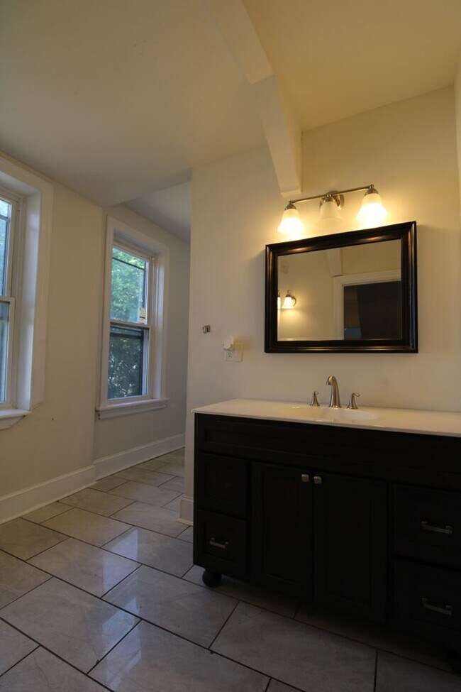 Foto del edificio - 1625 N 3rd St