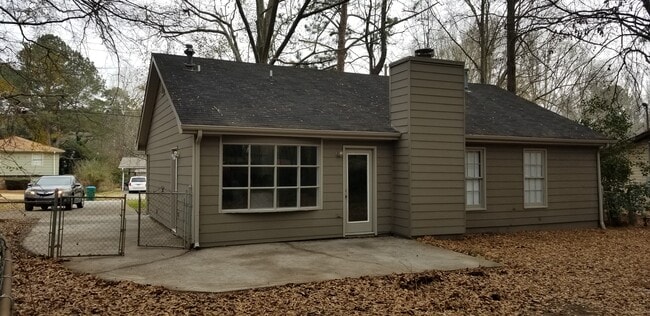 Building Photo - 203 Belmont Dr