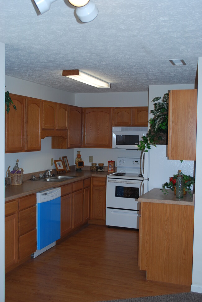 Building Photo - 401 Brunswick Drive