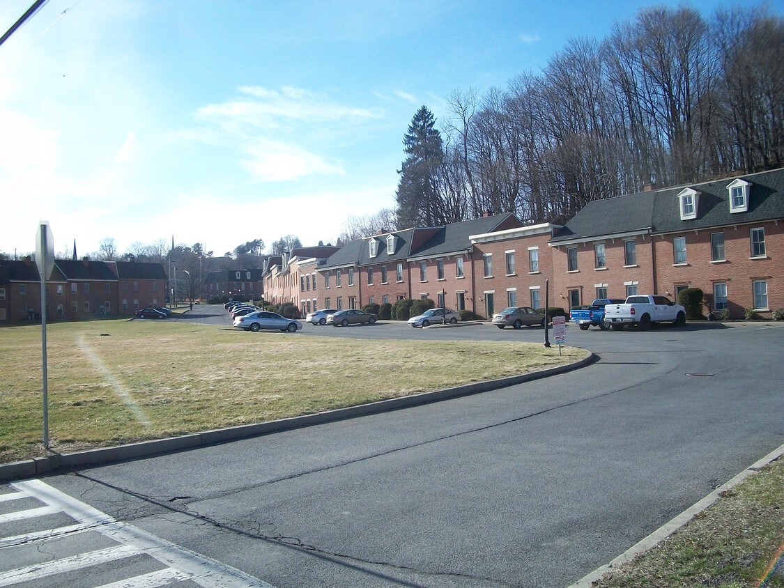 Foto principal - 2 Hudson Valley Landing