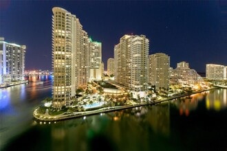 Building Photo - 801 Brickell Key Blvd