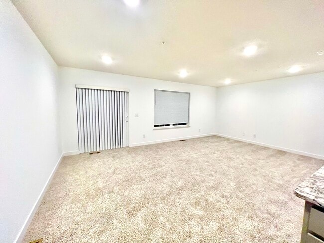 Building Photo - 11204 Balsam Pointe Trl