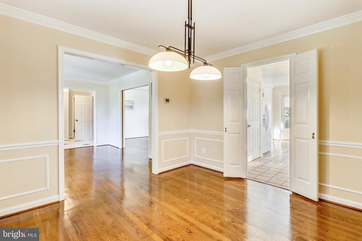Foto principal - 12001 Greenleaf Ave
