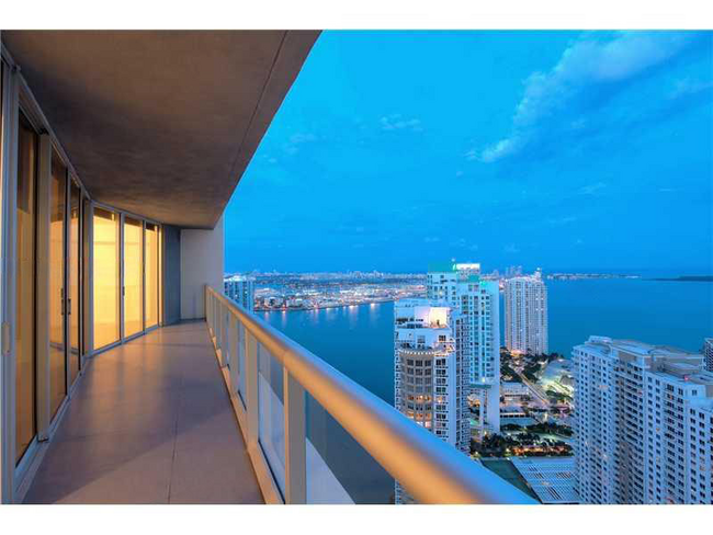 Foto del edificio - 465 Brickell Ave