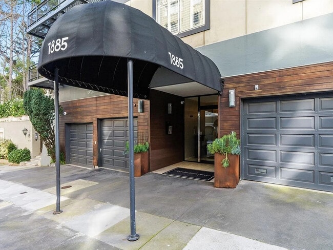 Building Photo - 1885 Jackson St