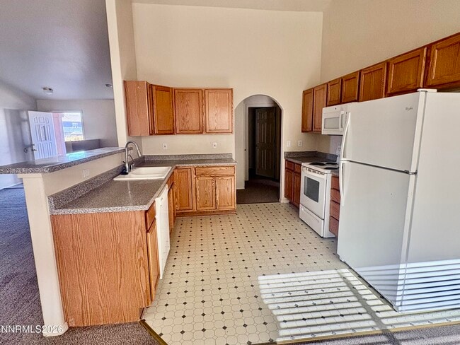 Building Photo - 981 Julia Ln