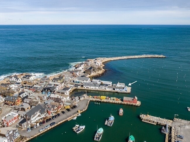 Building Photo - 18 Tuna Wharf