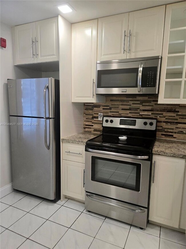 Foto del edificio - 7670 SW 152nd Ave